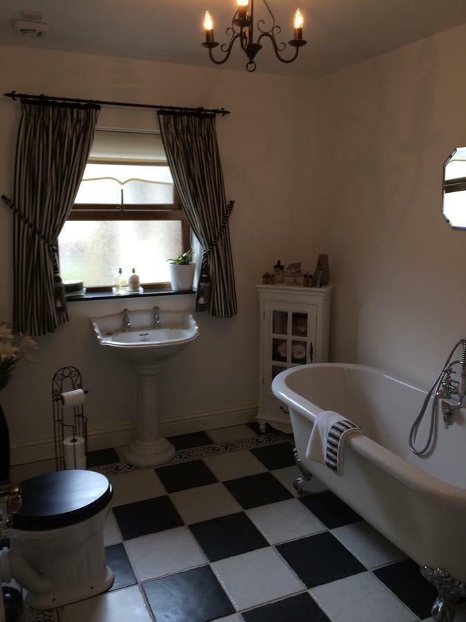 Leitrim Hill Bed And Breakfast Kilkeel Exterior foto